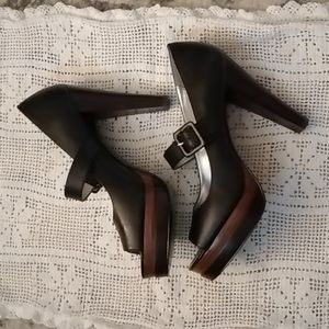 Gorgeous Calvin Klein heels